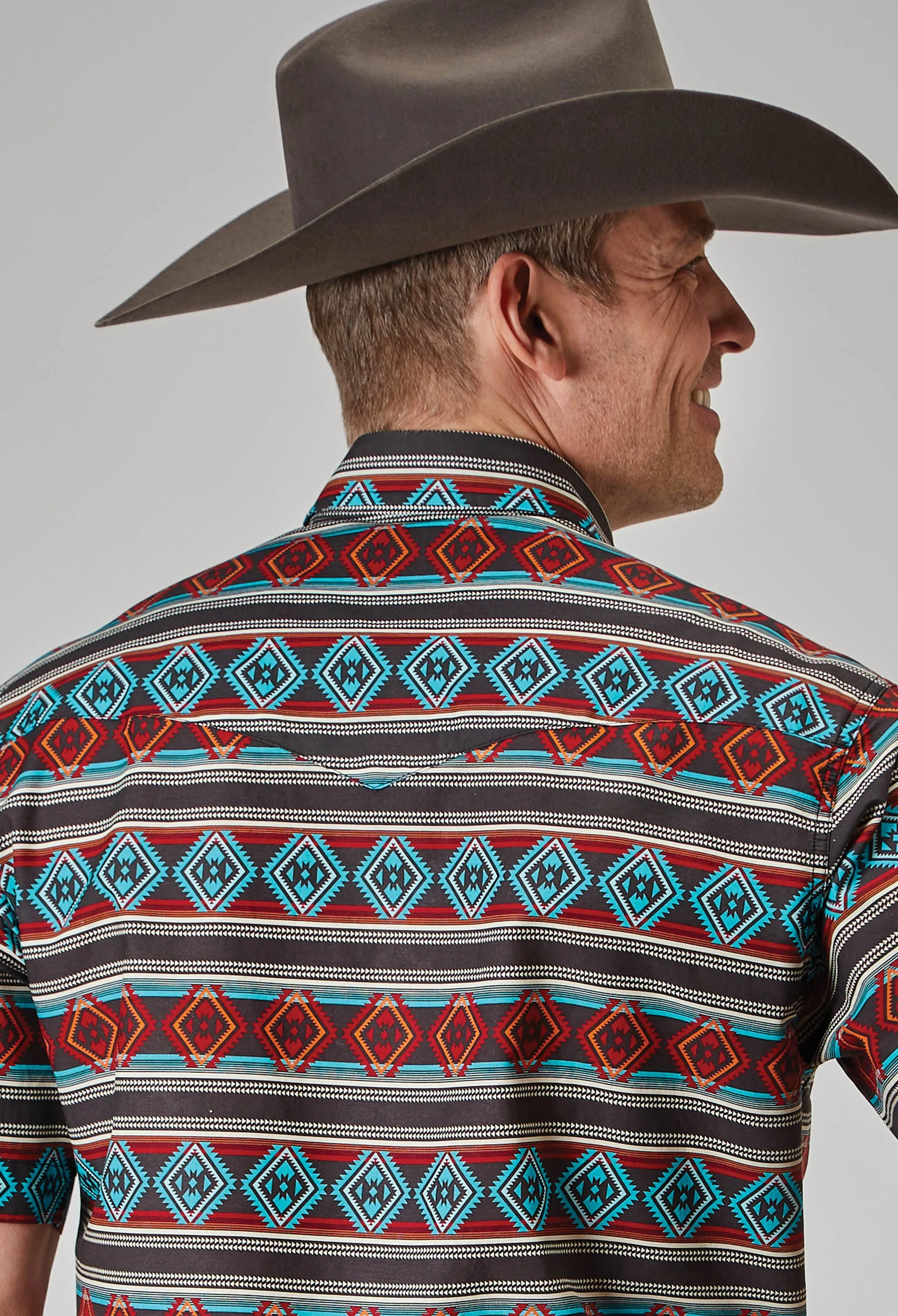 1898 AZTEC STRIPE PRINT