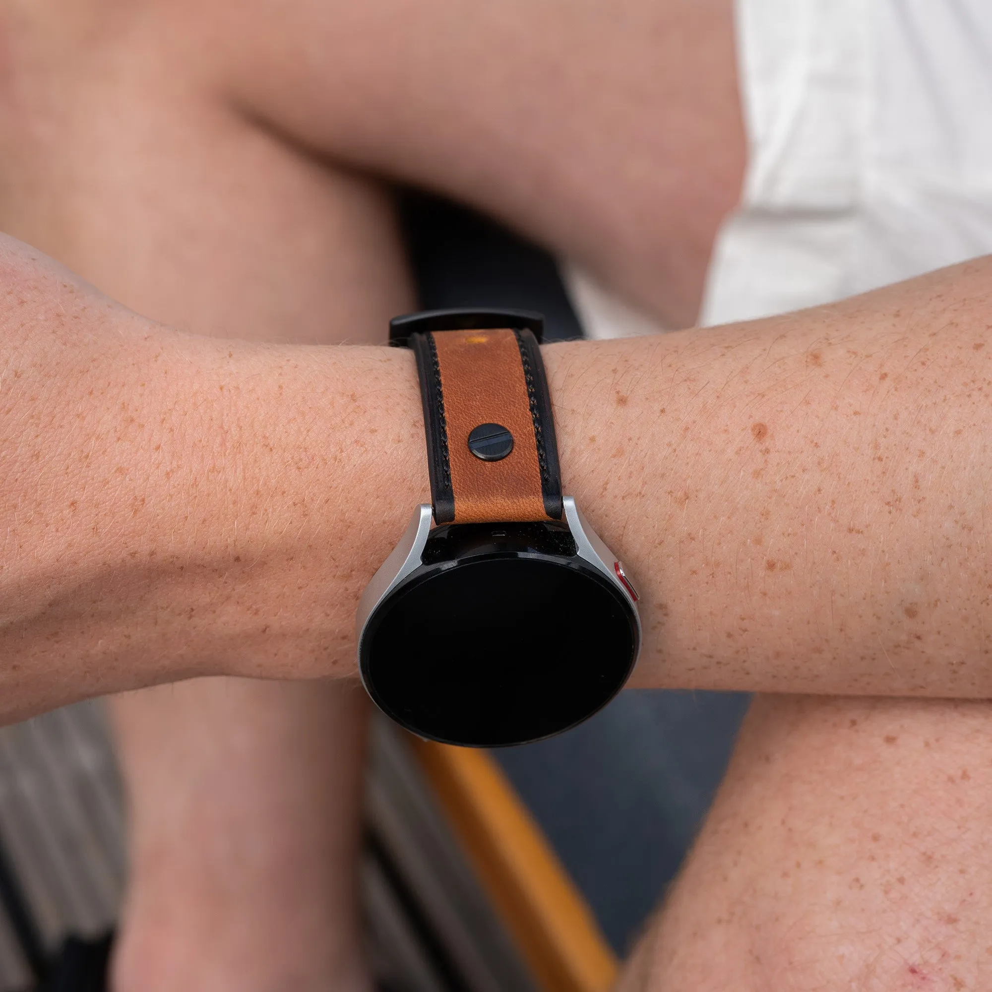 20mm Universal Leather Strap with Screw (Dark Brown)