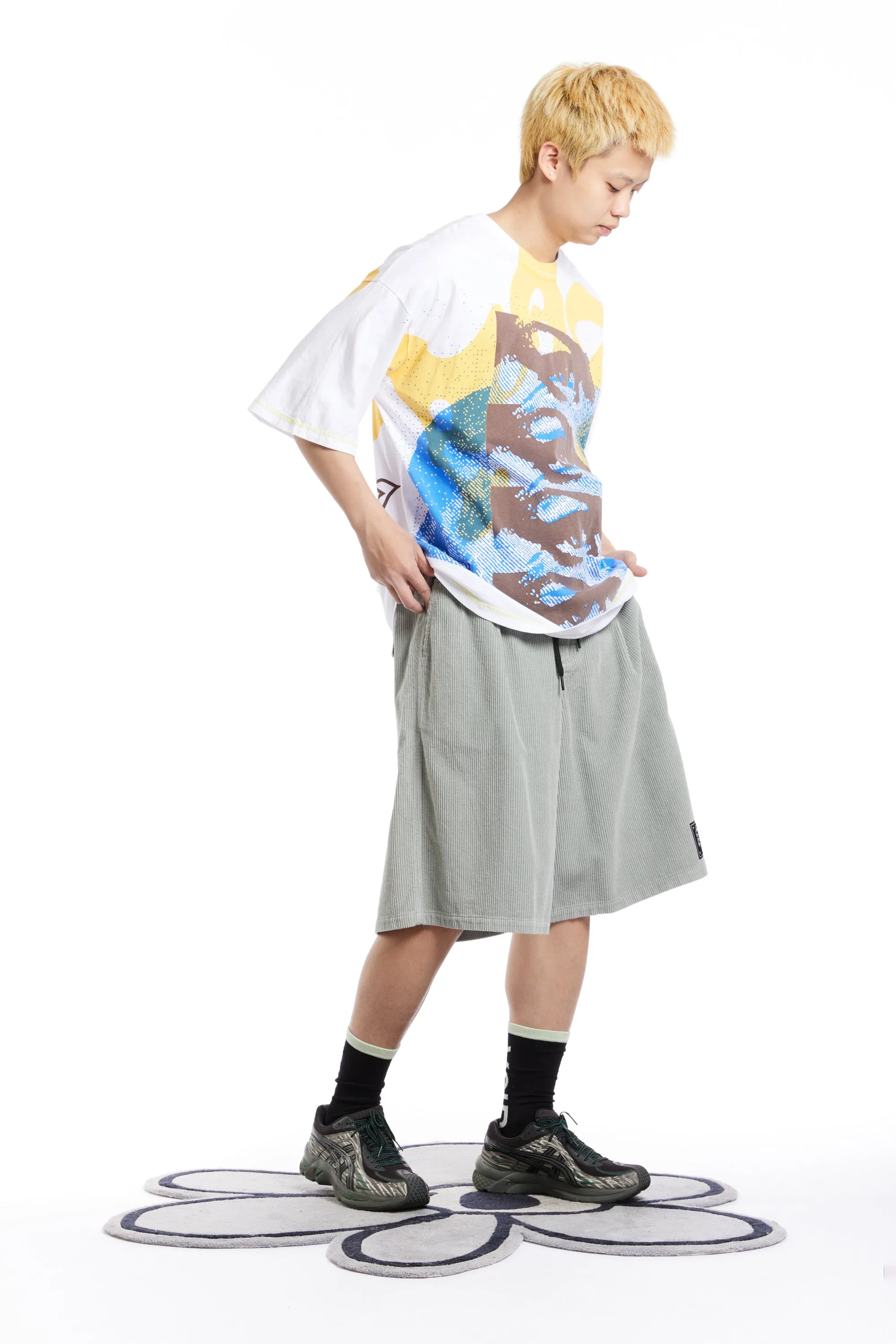 CUCO OVERSIZED CORDUROY SHORTS