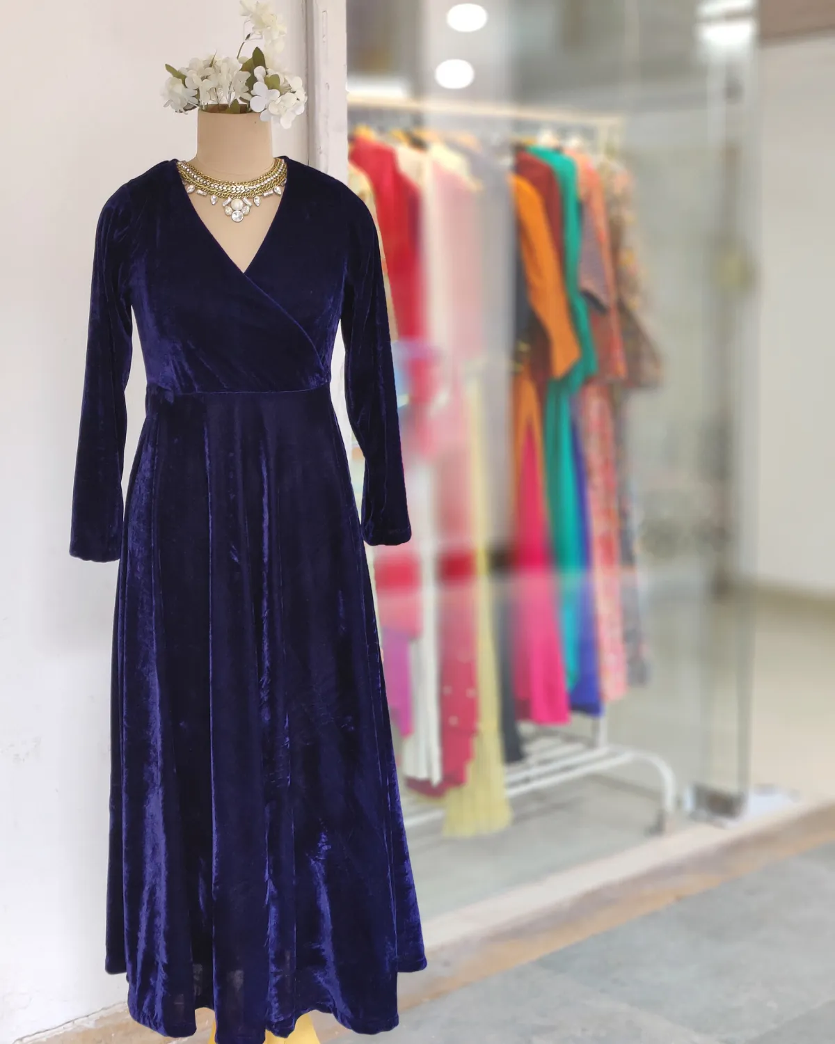 Navy Blue Fit and Flare Long Velvet Dress