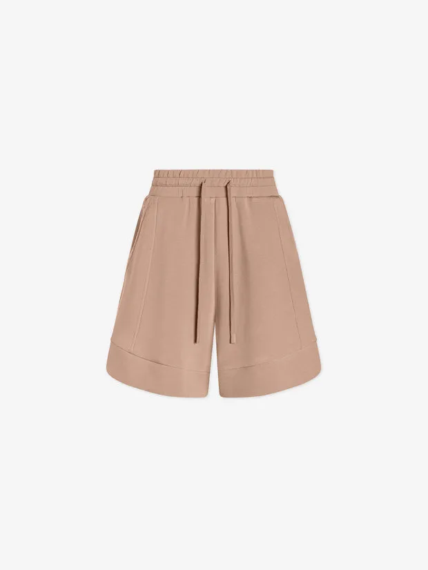 Varley Alder High Rise Short 5.5 - Light Taupe